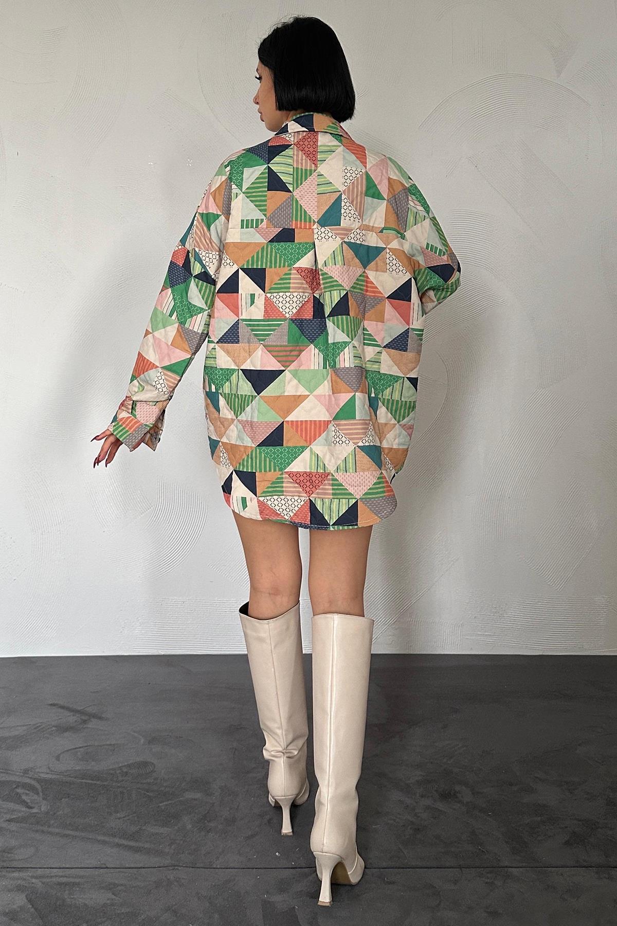 Toptan Yeşil Desenli Kapitone Cepli Gömlek