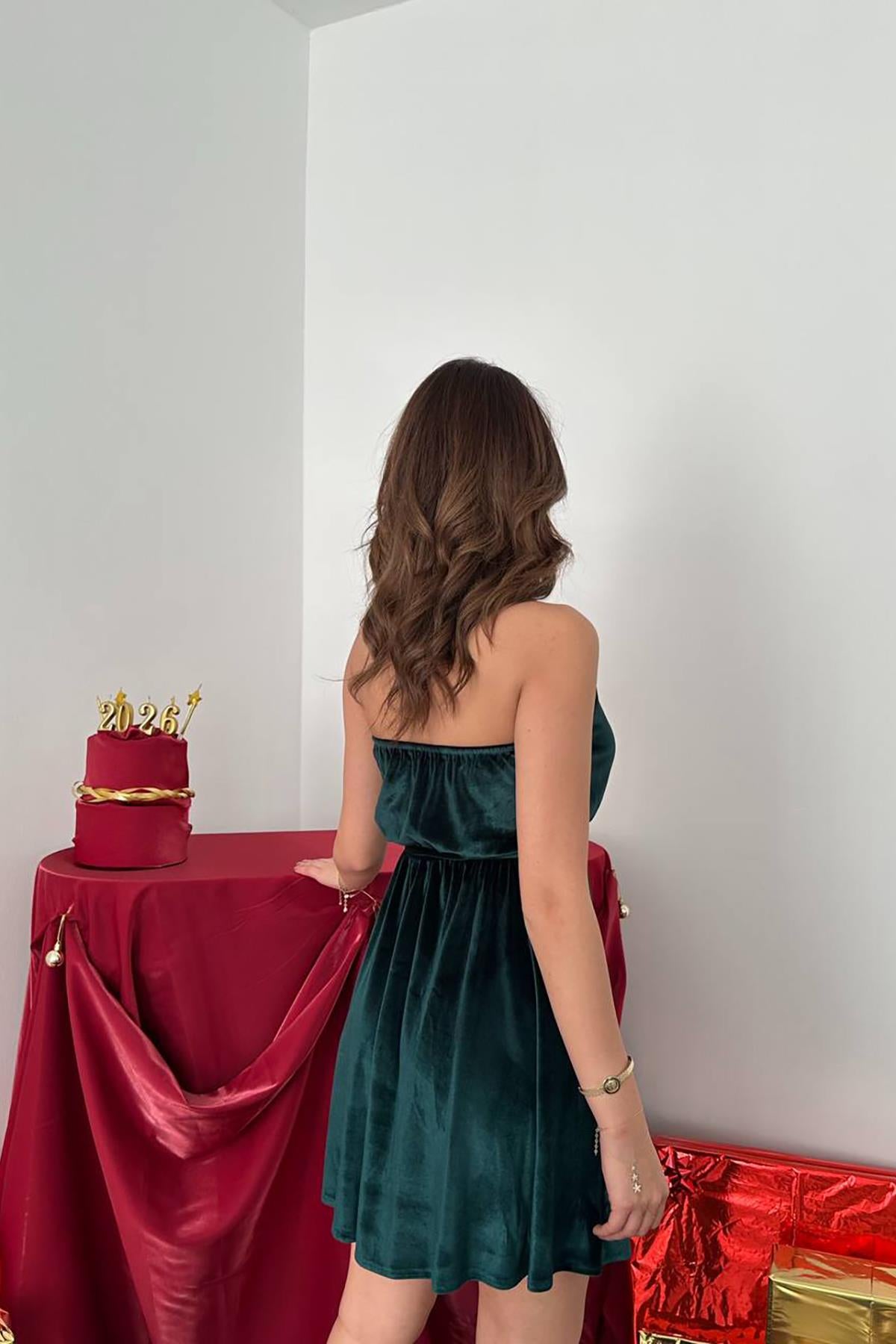 Toptan Zümrüt Boyundan Geçmeli Elbise