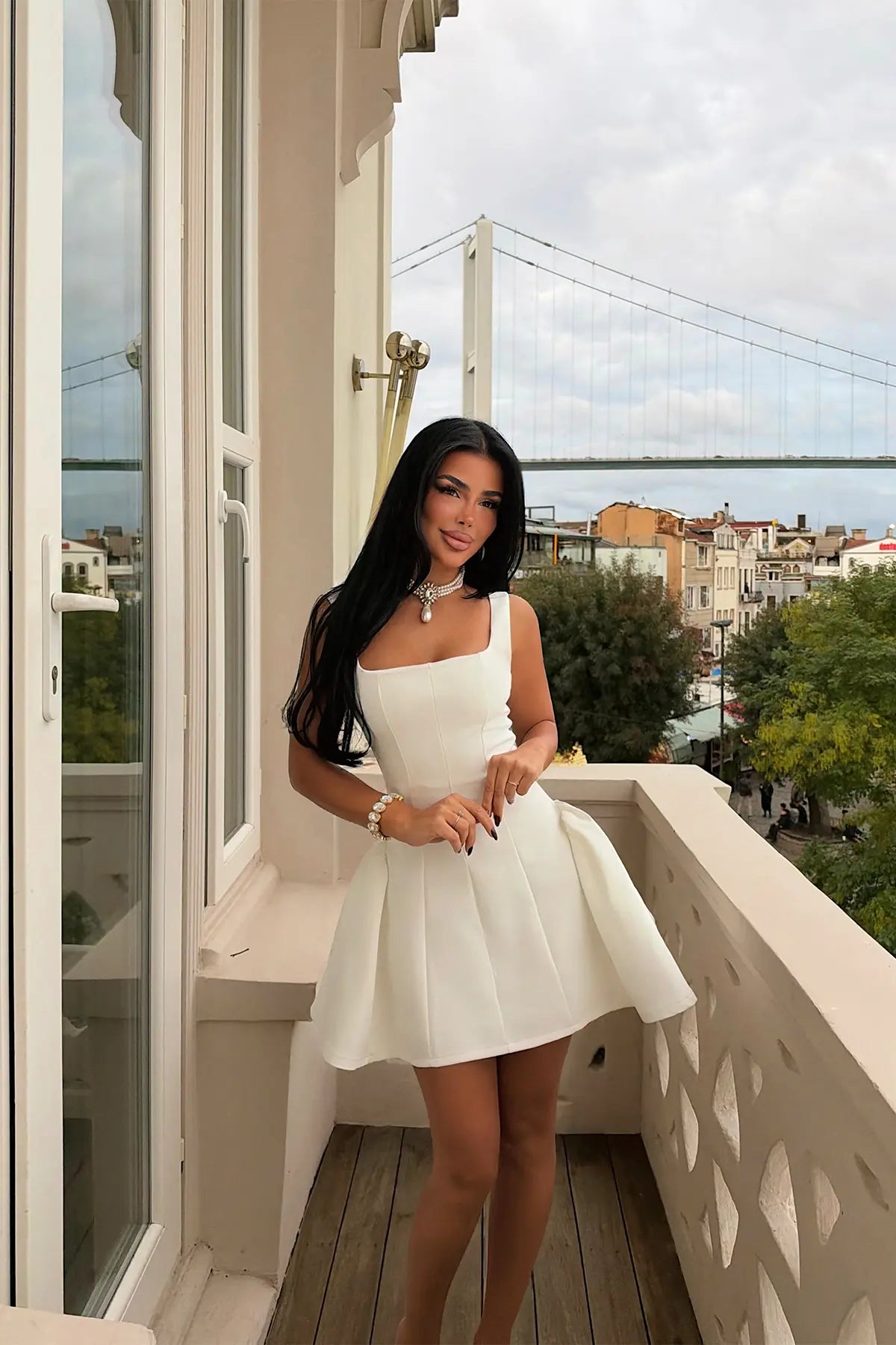 Beyaz Askılı Basic Elbise