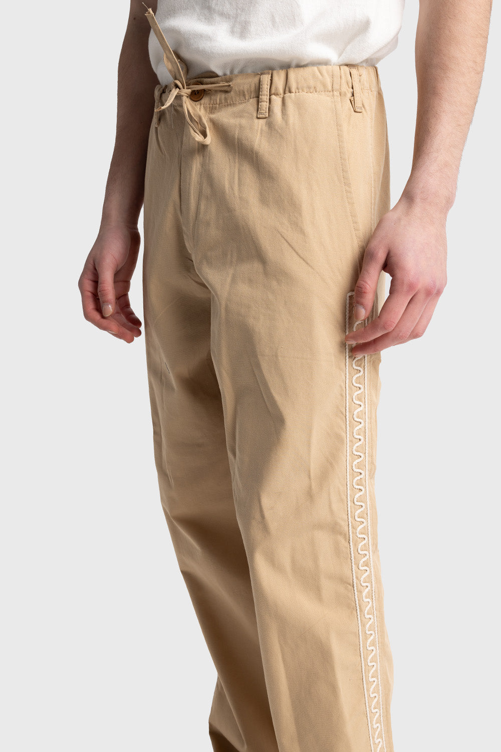 YANI İŞLEMELİ POPLIN PANTOLON - TABA M