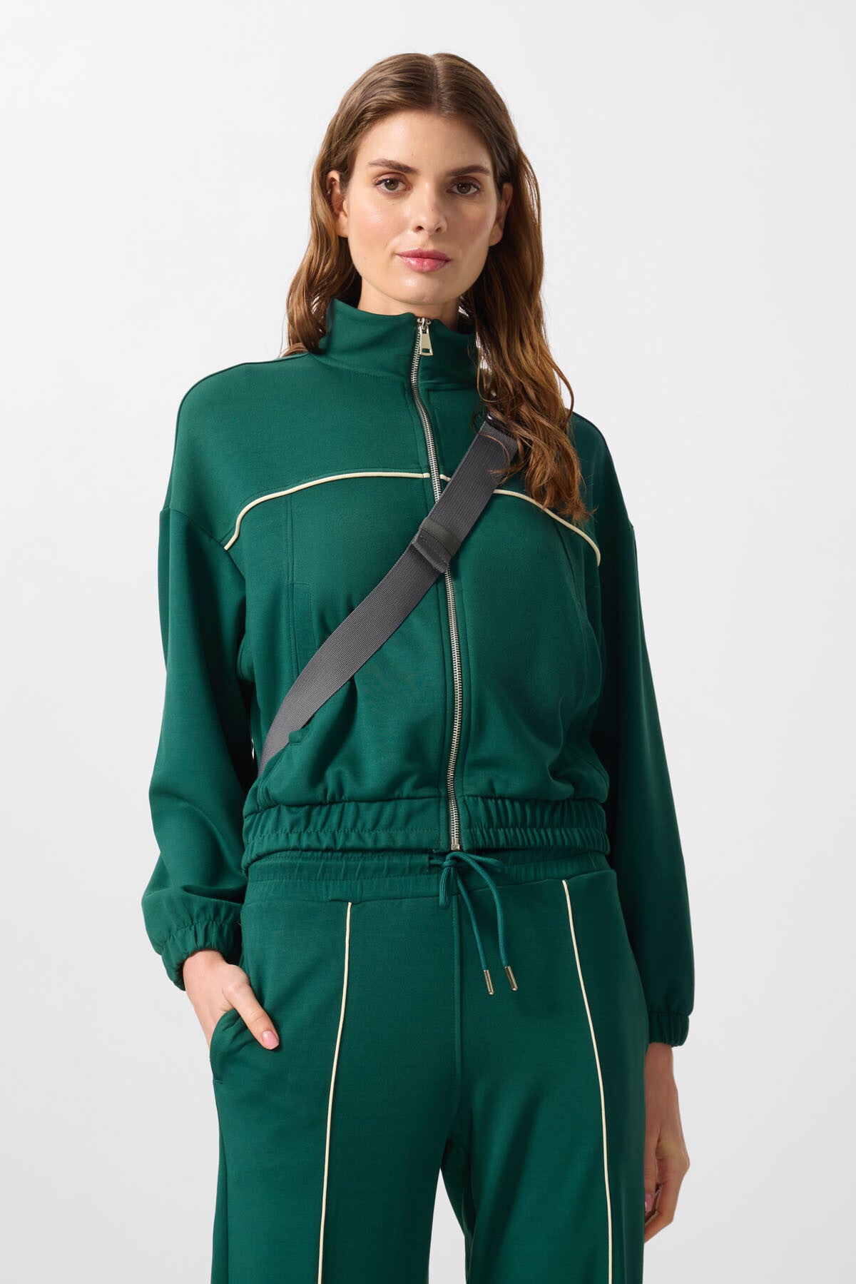 Yeşil Yumuşak Dokulu Dik Yaka Oversize Lastikli Kadın Eşofman Takım - 95349