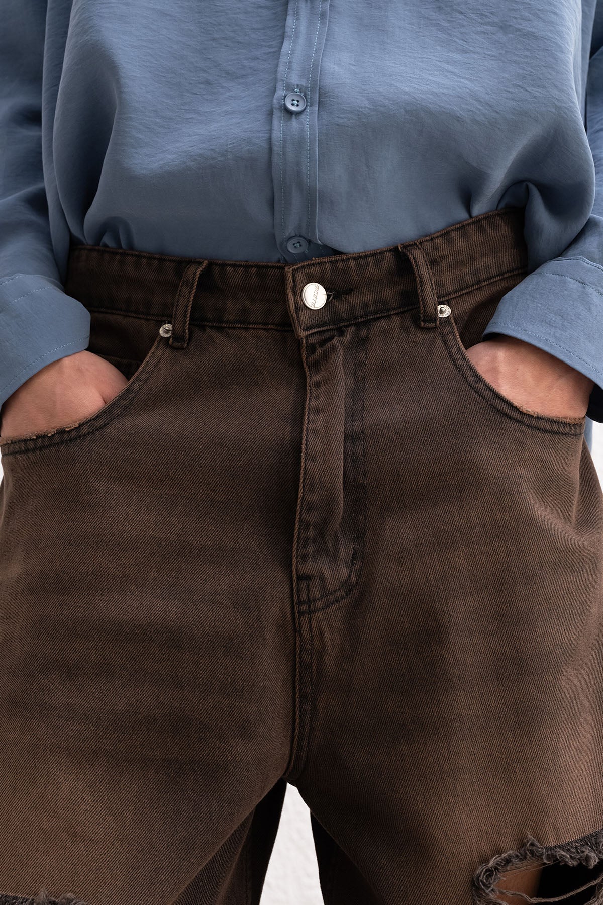 YIRTIKLI JEAN KAHVERENGİ ŞORT - KAHVERENGİ M