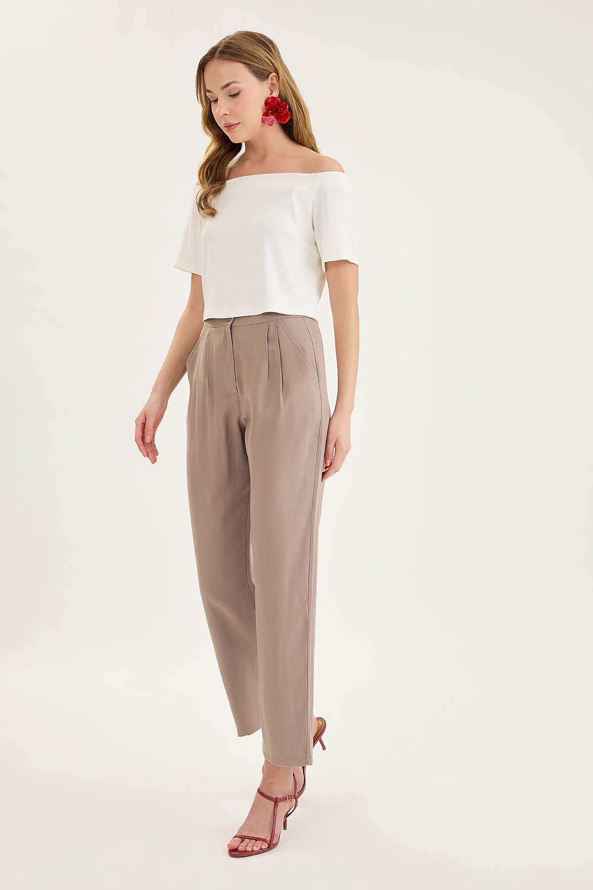 Yüksek Bel Tensel Kumaş Pileli Pantolon